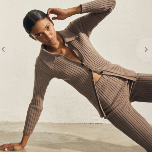 SET Alohas Icon knit cardigan and pant set - Picture 4 of 12